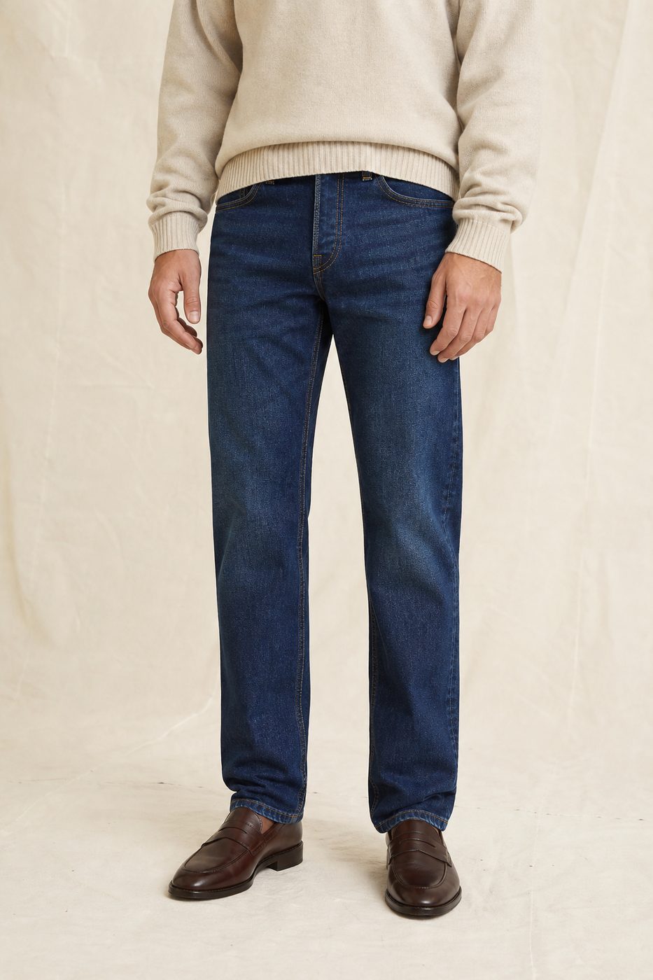 Man wearing regular classic fit jeans