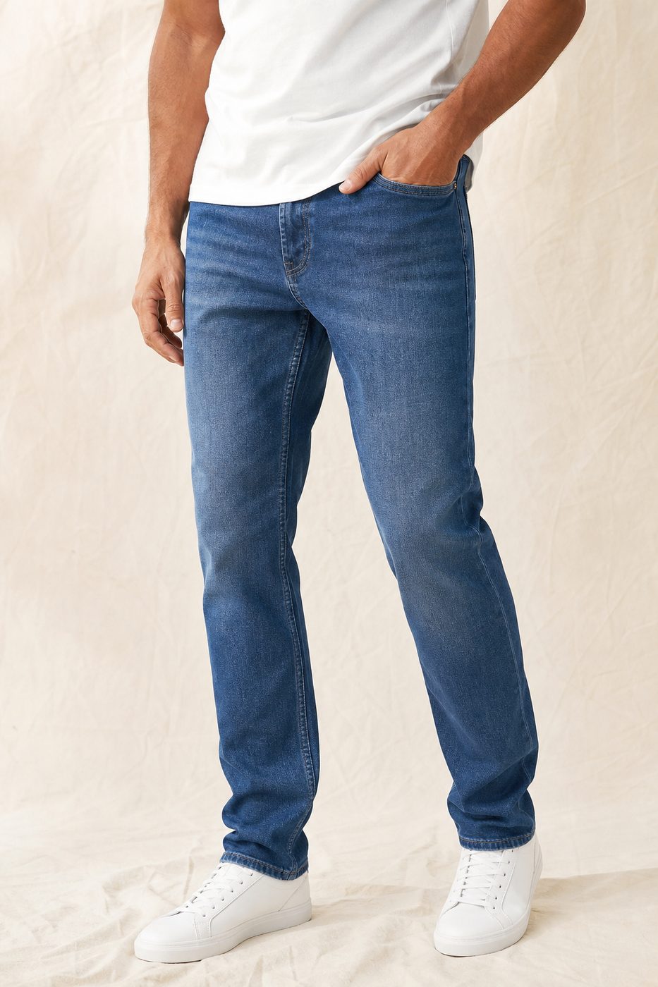 Man wearing stretch comfort denim jeans